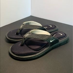 Nike Sandals / Comfort Footbed